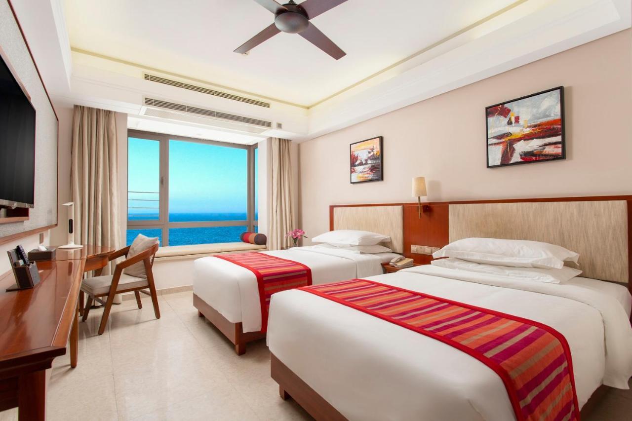 Sanya Seacube Holiday Hotel Exterior foto